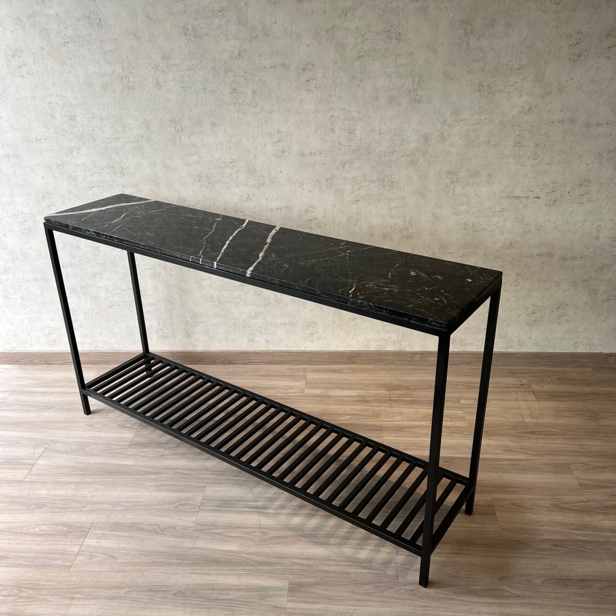Arrimo Metal y Mármol Marquina