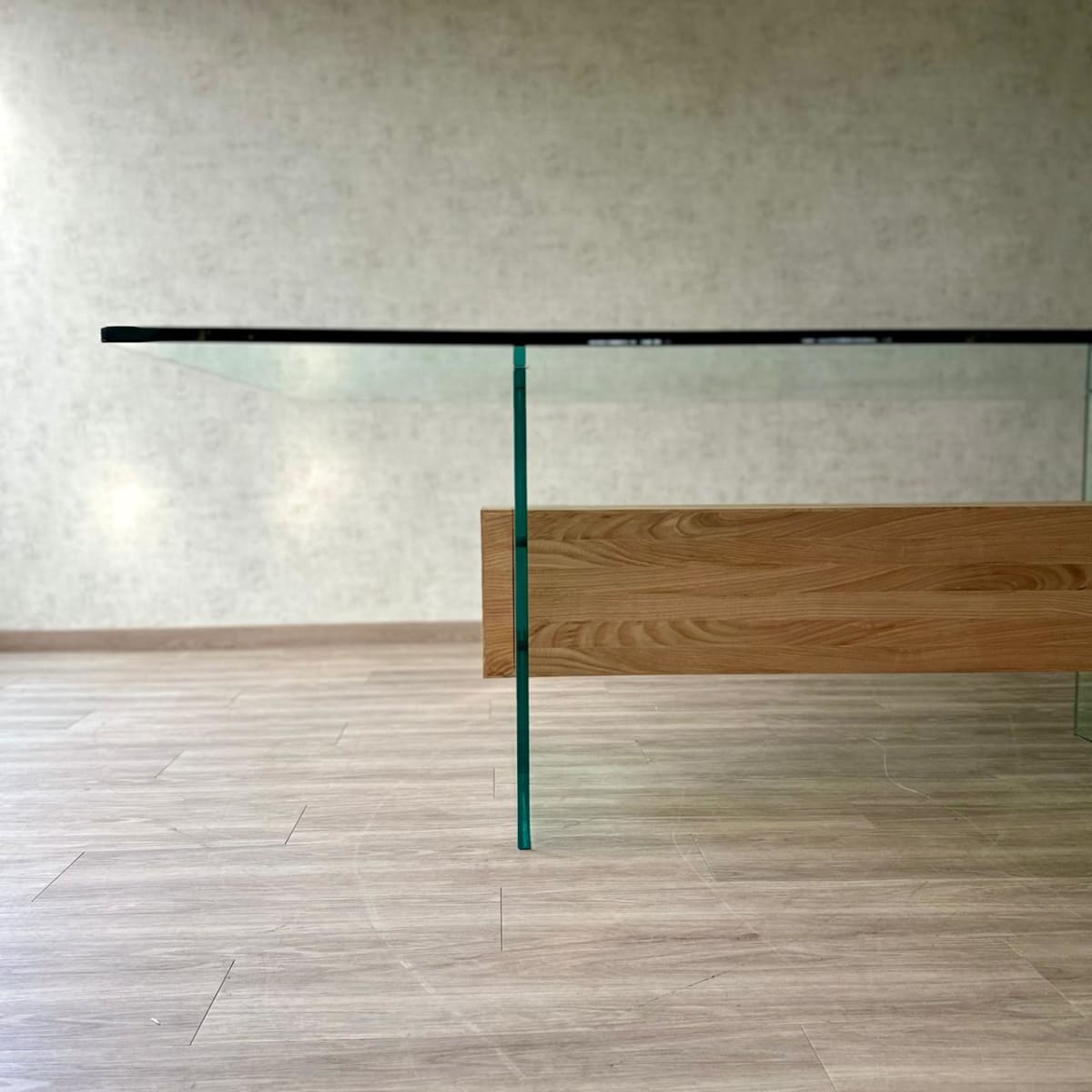 Mesa de comedor travesaño