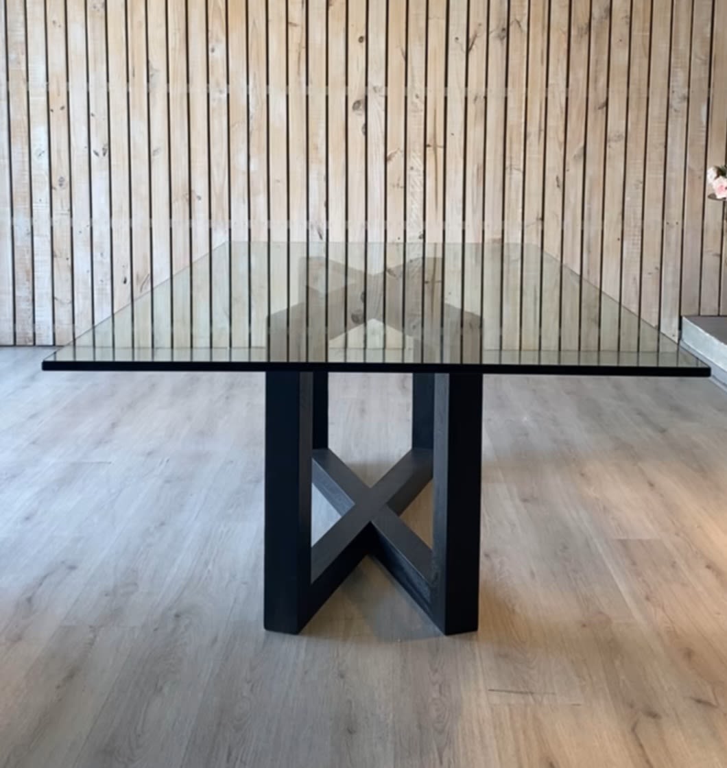 Mesa de comedor Cruz