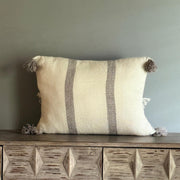 Cojín Linea Pompon rectangular