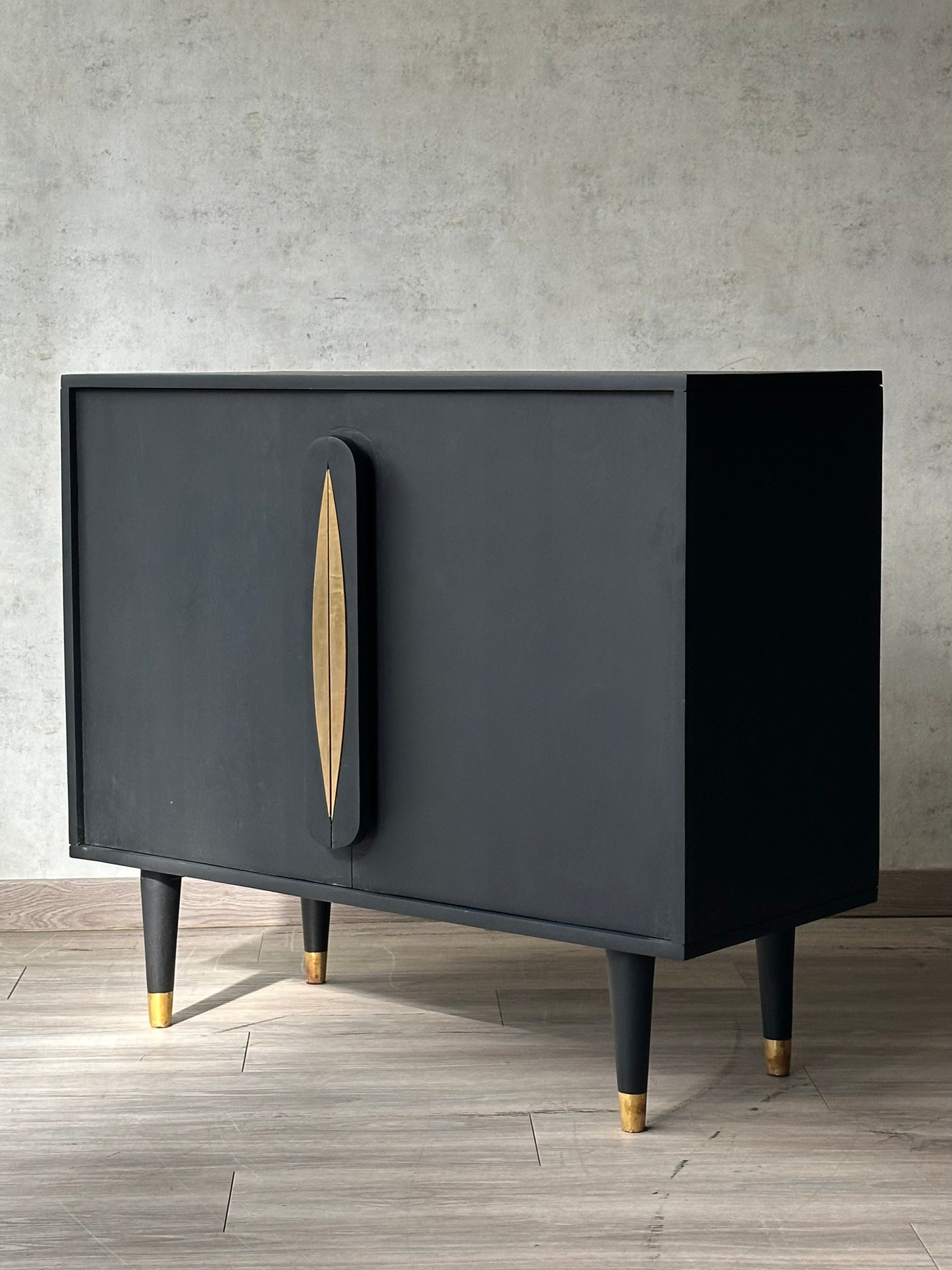 Cabinet Elegant Black