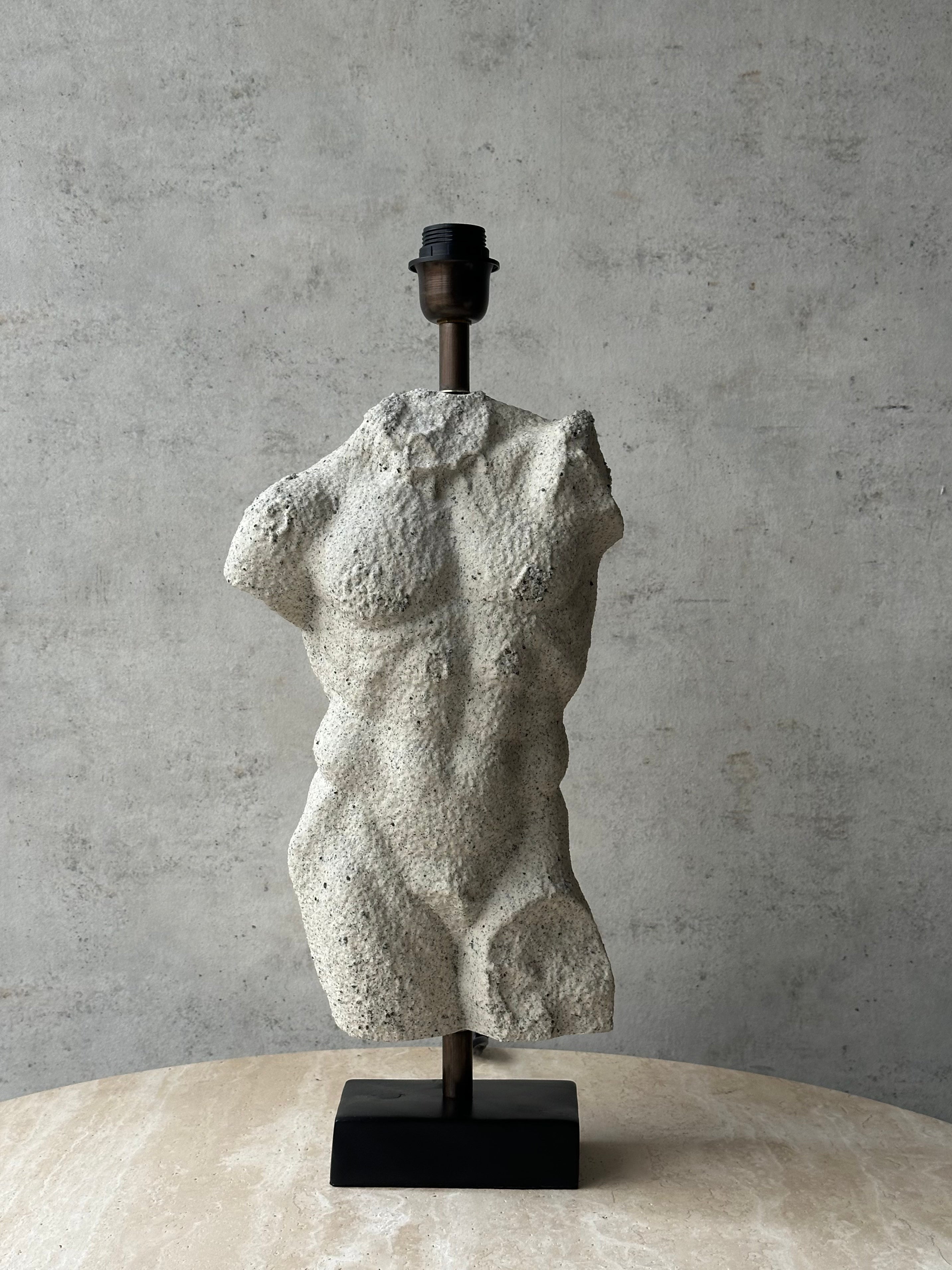 Base Lámpara Torso