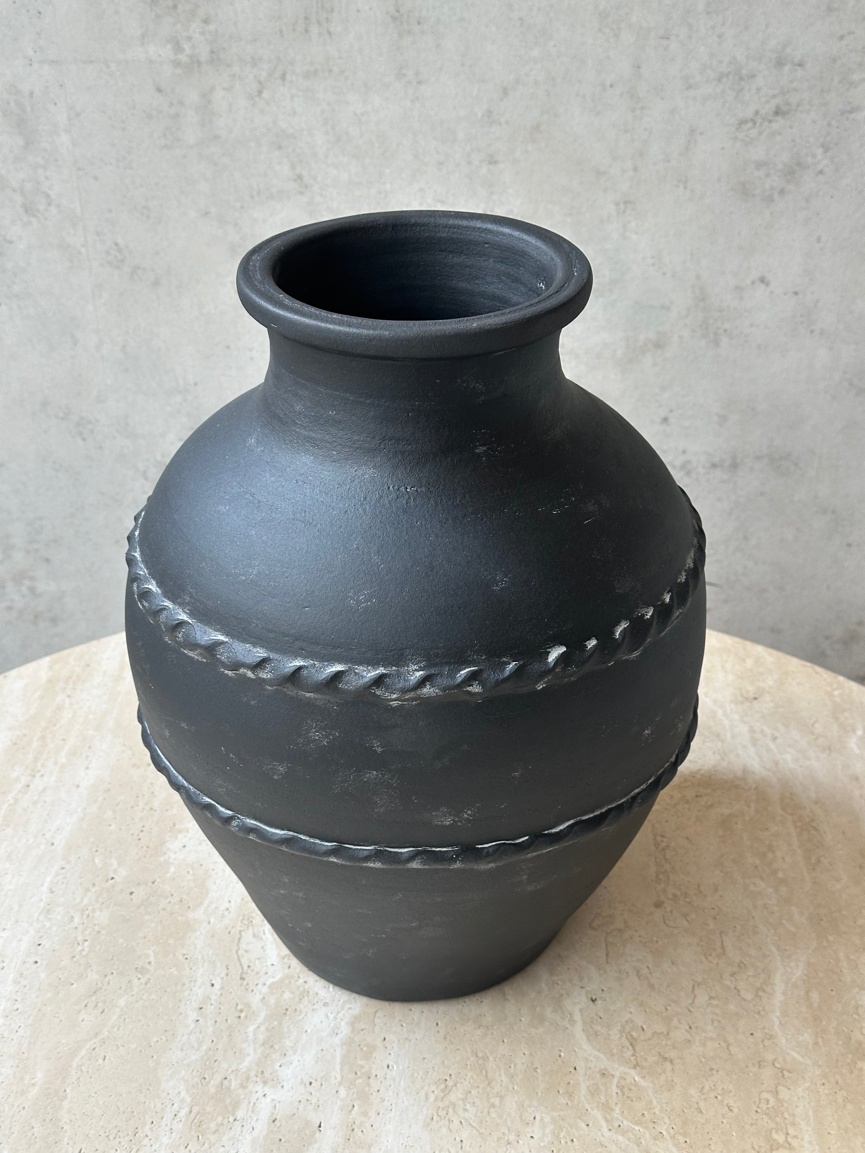 Tinaja Terra Black L