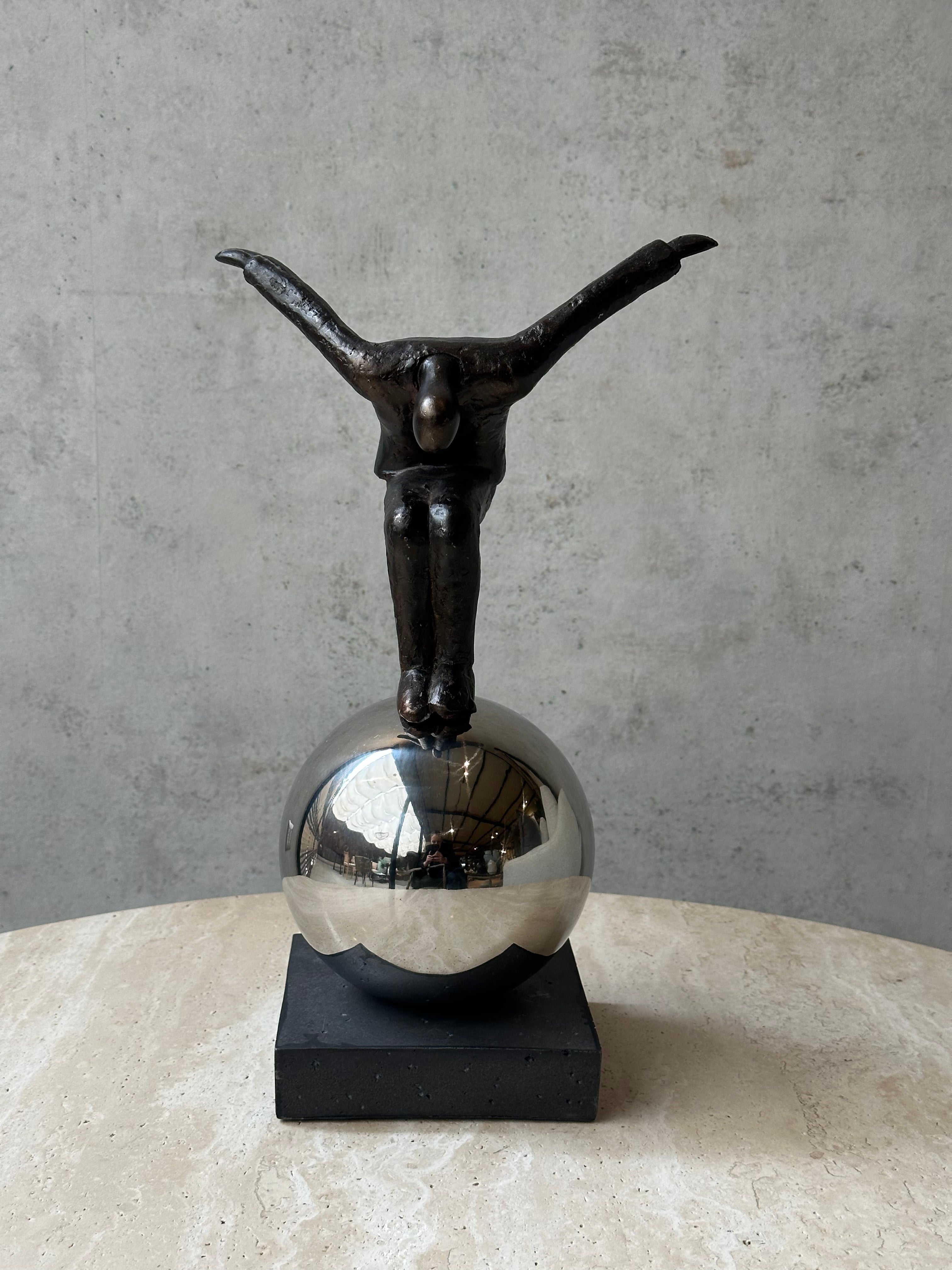 Figura Elegant Saltador