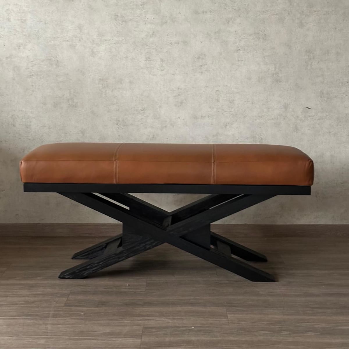 Banqueta Cuero Madera