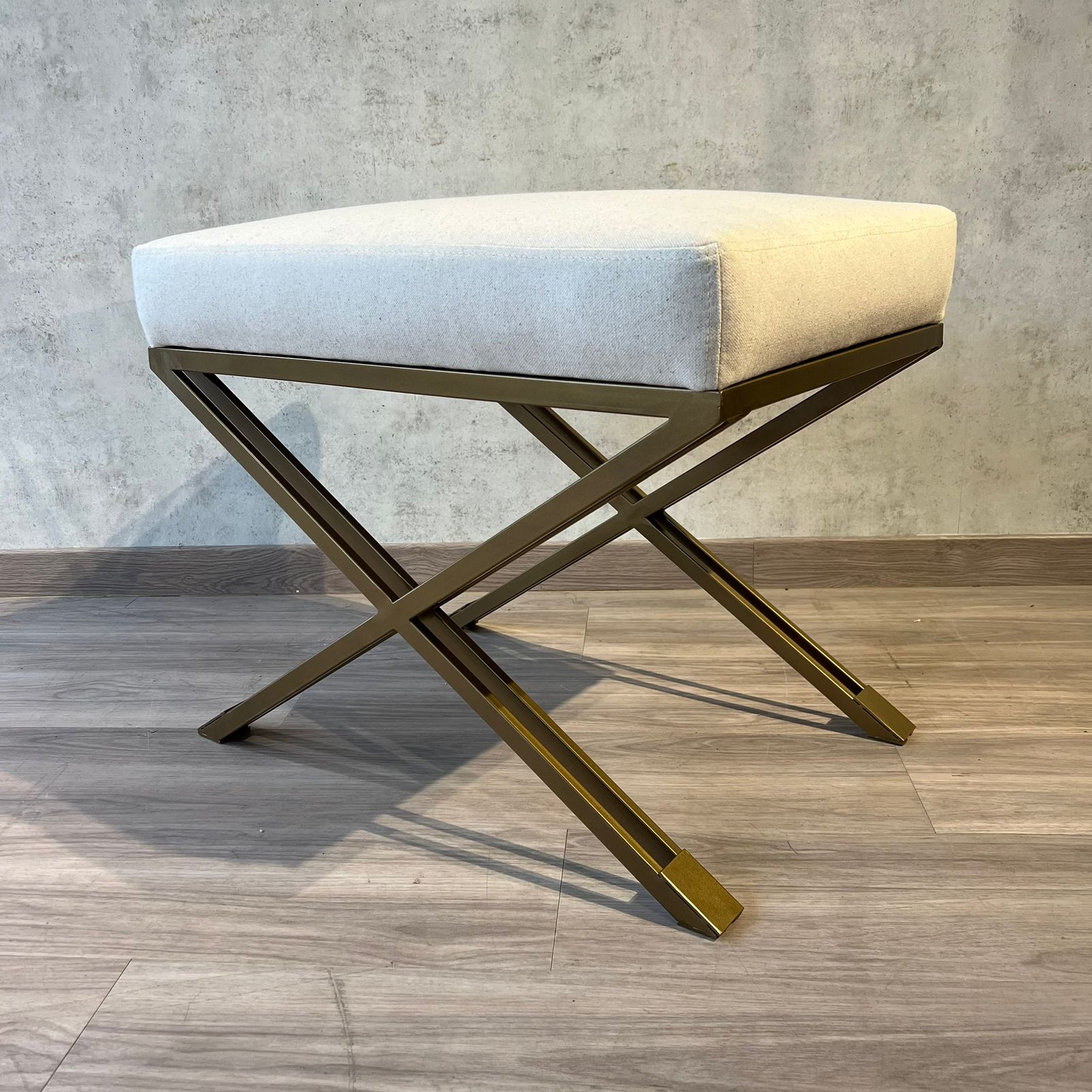 Banqueta cruceta 60 x 40