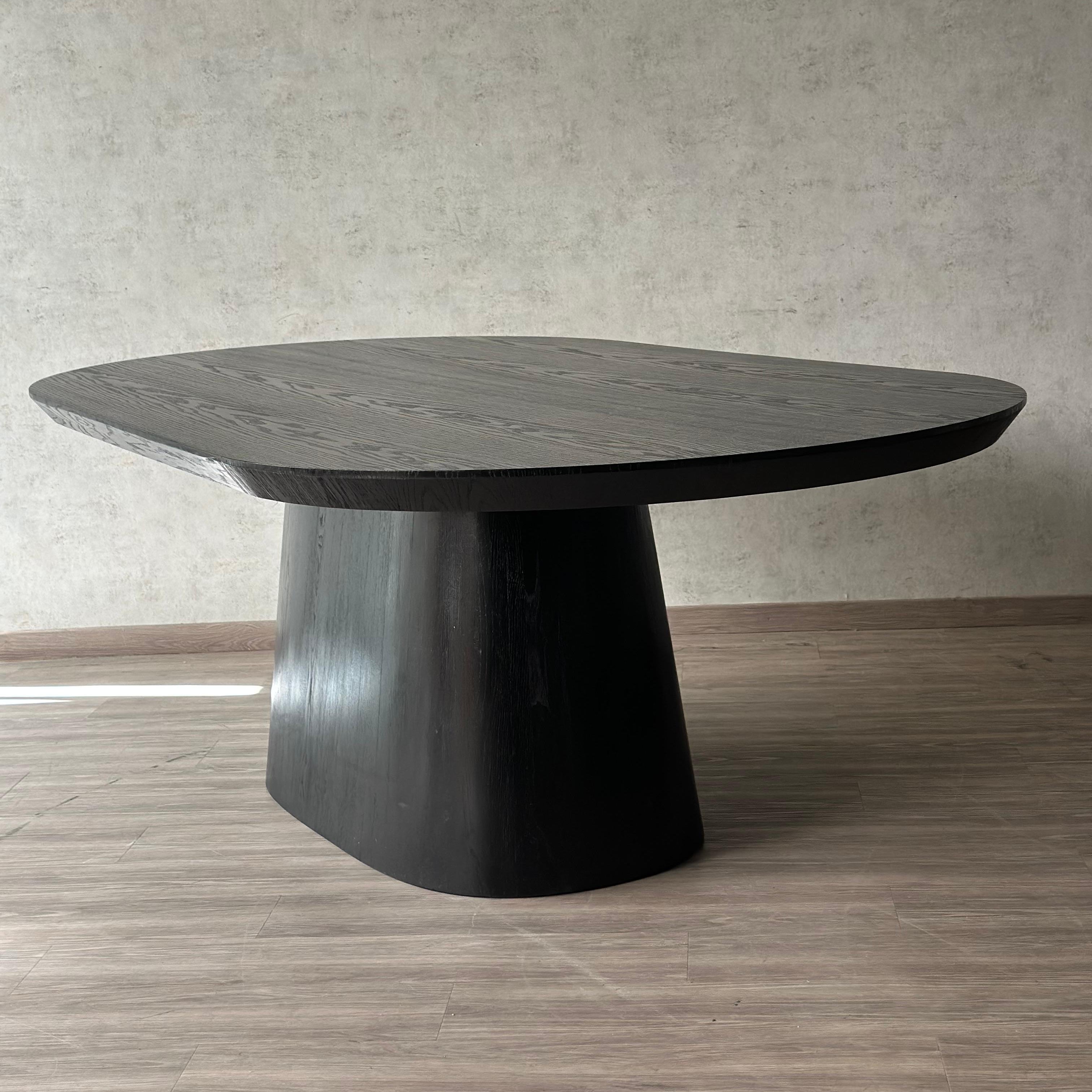 Mesa comedor Roberta