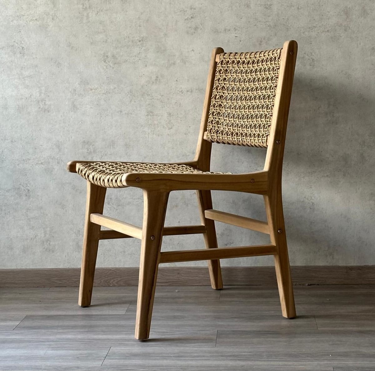 Silla Naomi
